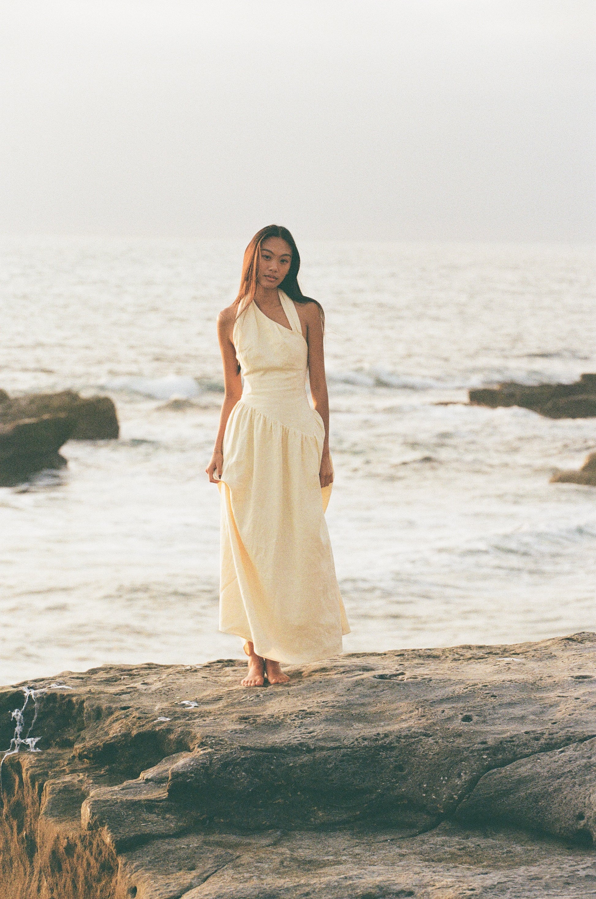 Minimalist Butter Yellow Asymmetric Halter Neck Linen Maxi Dress Modista Thirty-One Minimalist Butter Yellow Asymmetric Halter Neck Linen Maxi Dress Modista Thirty-One